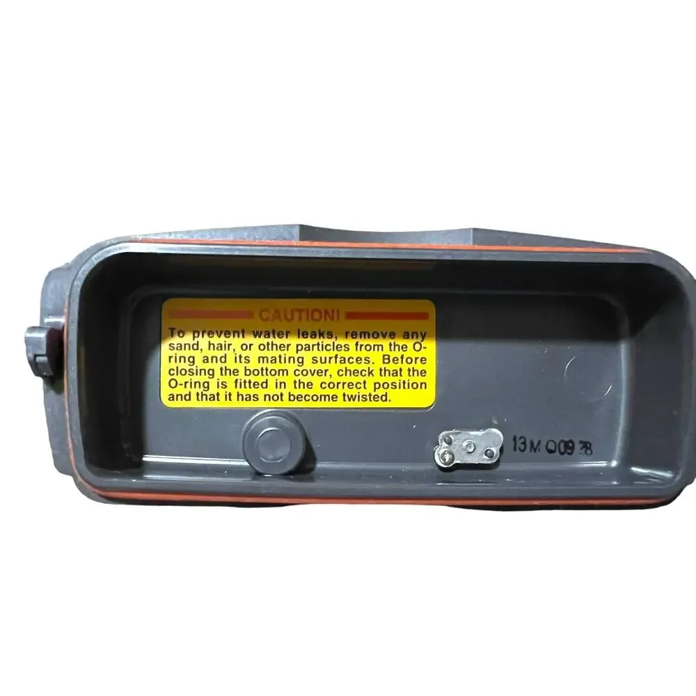 CANON ELPH SPORT Automatic Point & Shoot Film Underwater Camera with 23mm Lens
